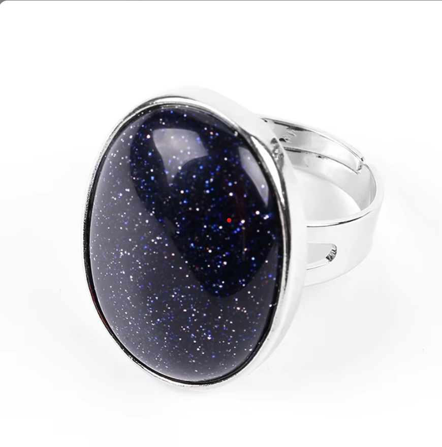 Anello in pietra d'oro blu