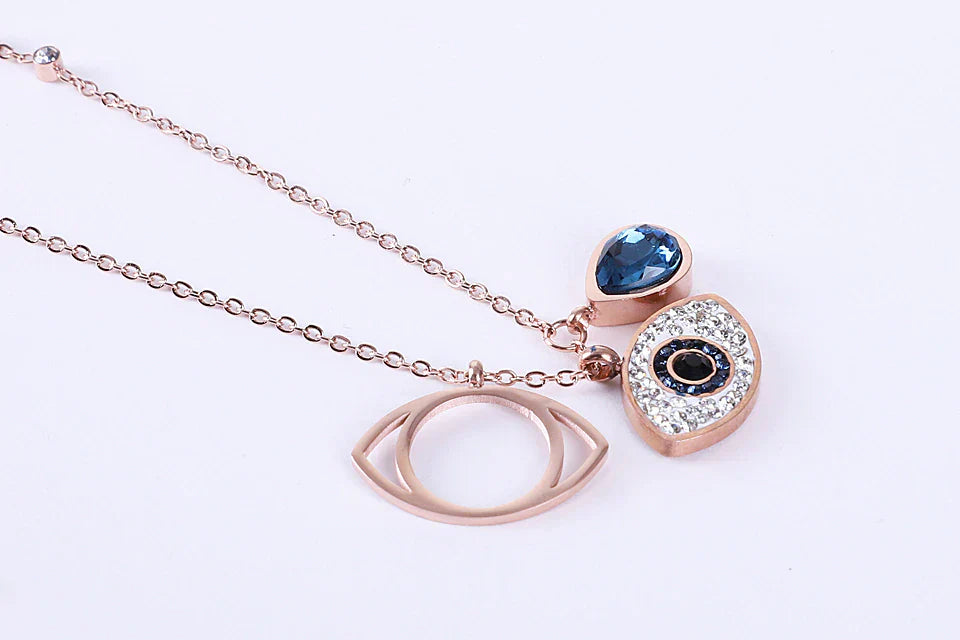 Ciondolo a forma di occhio