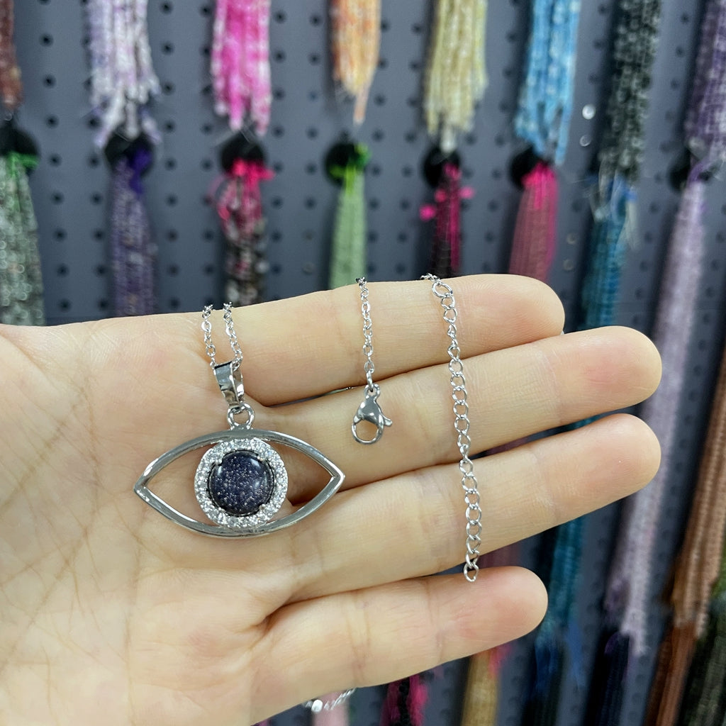 Collana con occhio di Horus in pietra d'oro blu