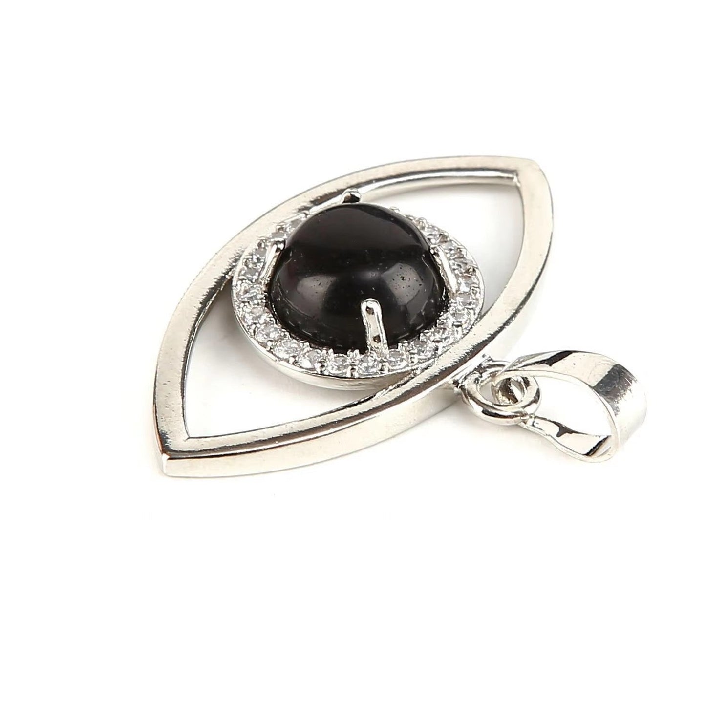 Collana con occhio di Horus in ossidiana nera