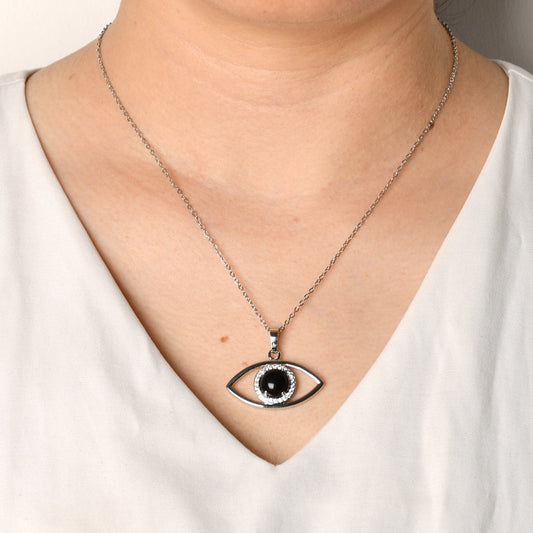 Collana con occhio di Horus in ossidiana nera