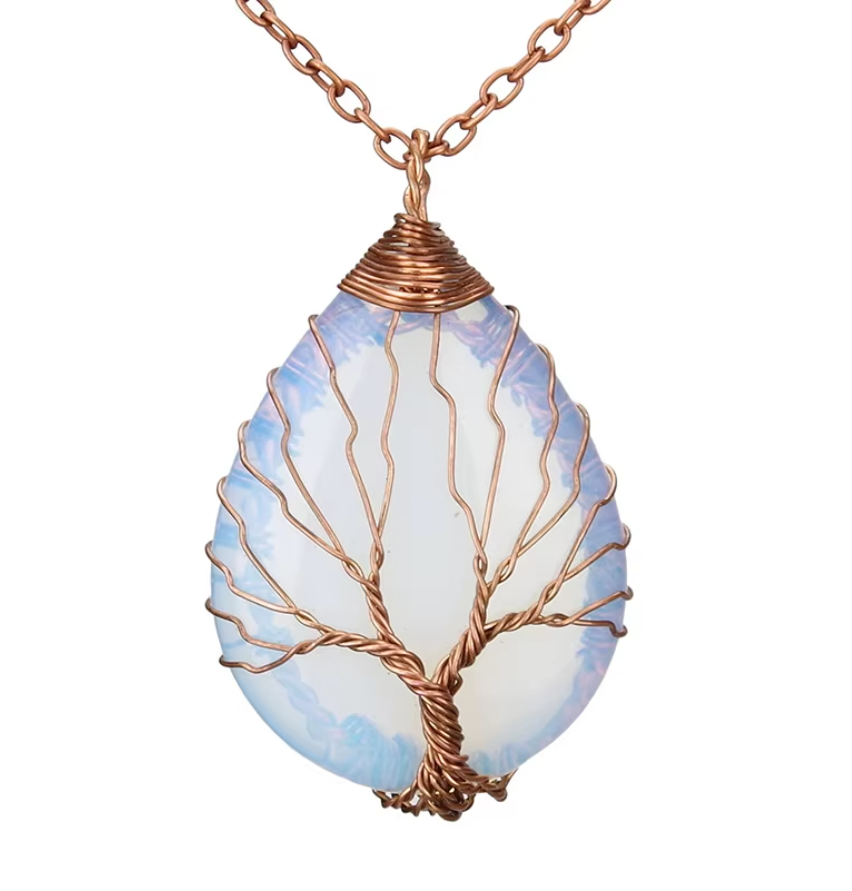 Collana di opalite