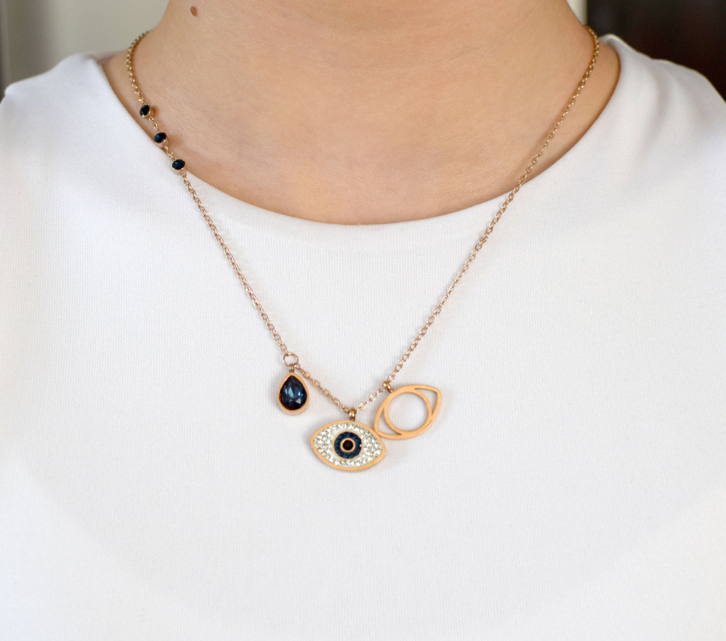 Ciondolo a forma di occhio